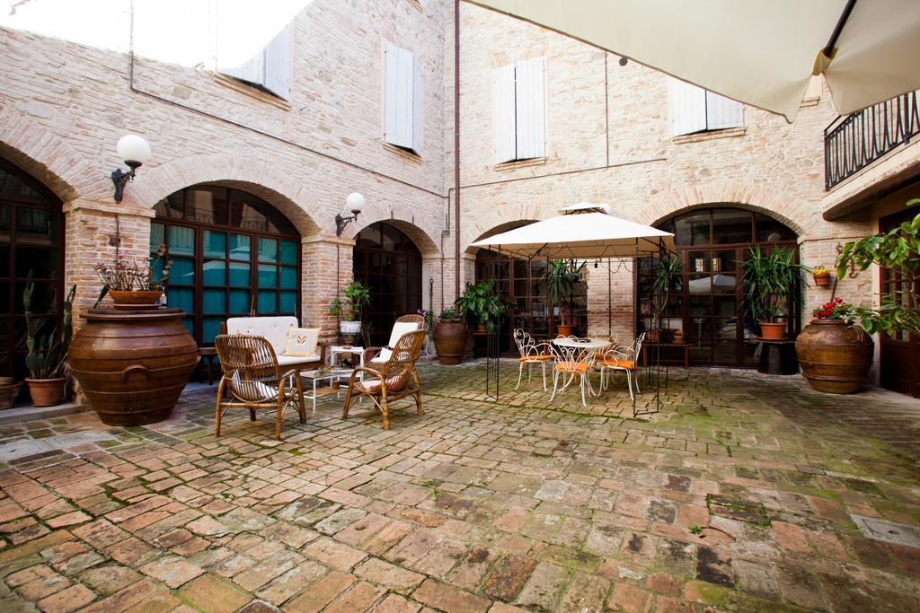 Relais B&B Corte Dei Turchi Longiano Екстериор снимка