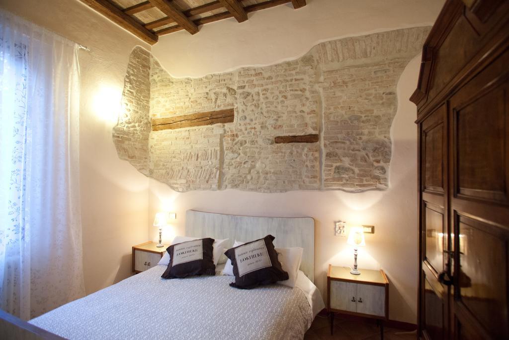 Relais B&B Corte Dei Turchi Longiano Стая снимка